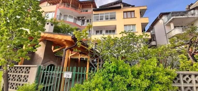 Family House Primorsko Appartement Buitenkant foto